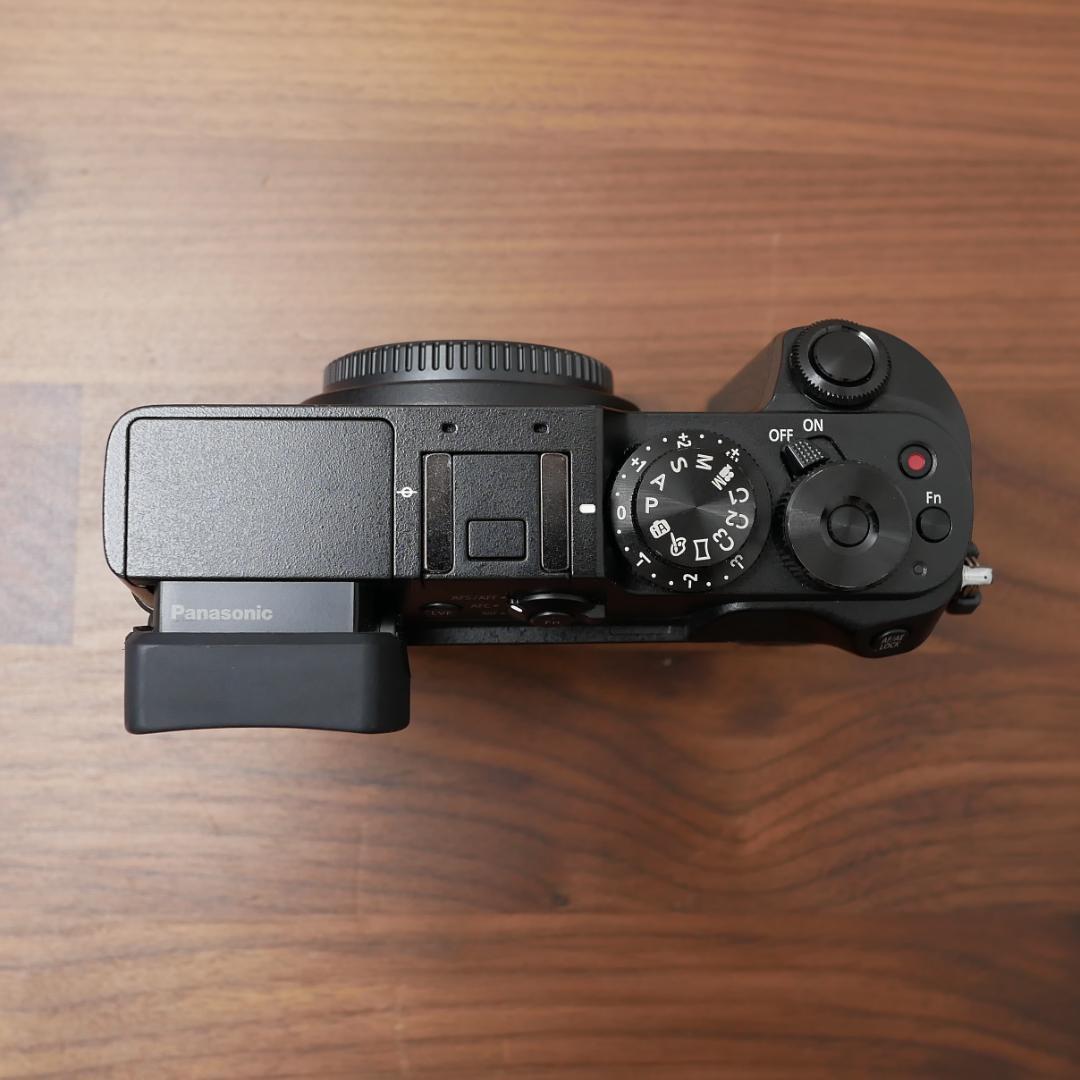 ショット数3000回【Panasonic LUMIX GX8】ボディ 名機 4K