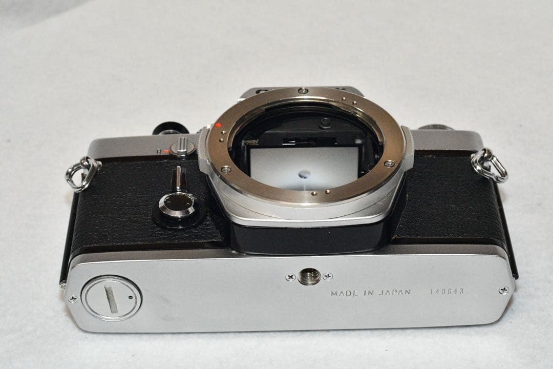 お値引き中《動作品》OLYMPUS OM-1+標準レンズ a0422