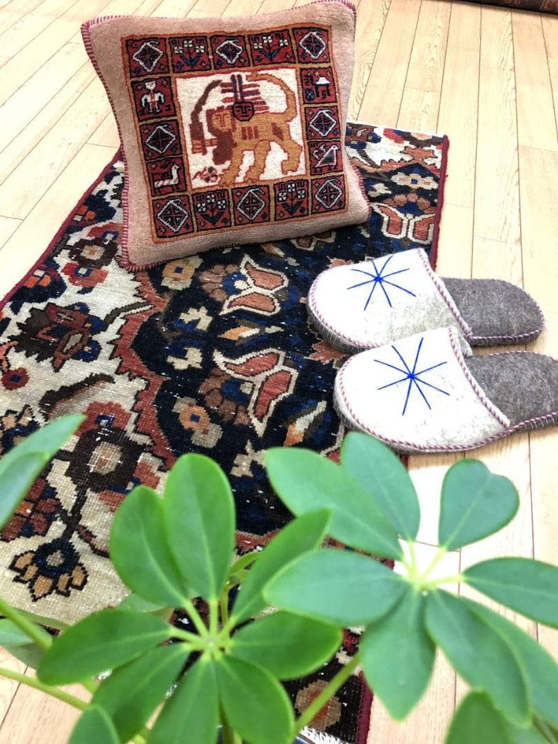 ペルシャ絨毯 ヴィンテージラグ 100×56cm 手織り オールドpersia オールドキリム ペルシャ絨毯 ラグ カーペット 敷物 ヴィンテージ