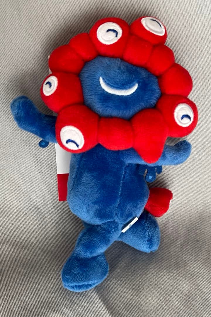 新品未使用 ミャクミャク 笑顔 ニコニコ スキップ ぬいぐるみチャーム