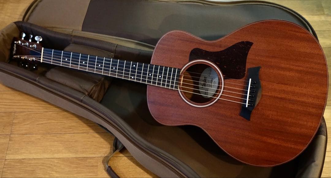 Taylor GS mini-e Mahogany ピックアップ付 GS Mini-e Mahogany Layered Sapele Acoustic-Electric Guitar