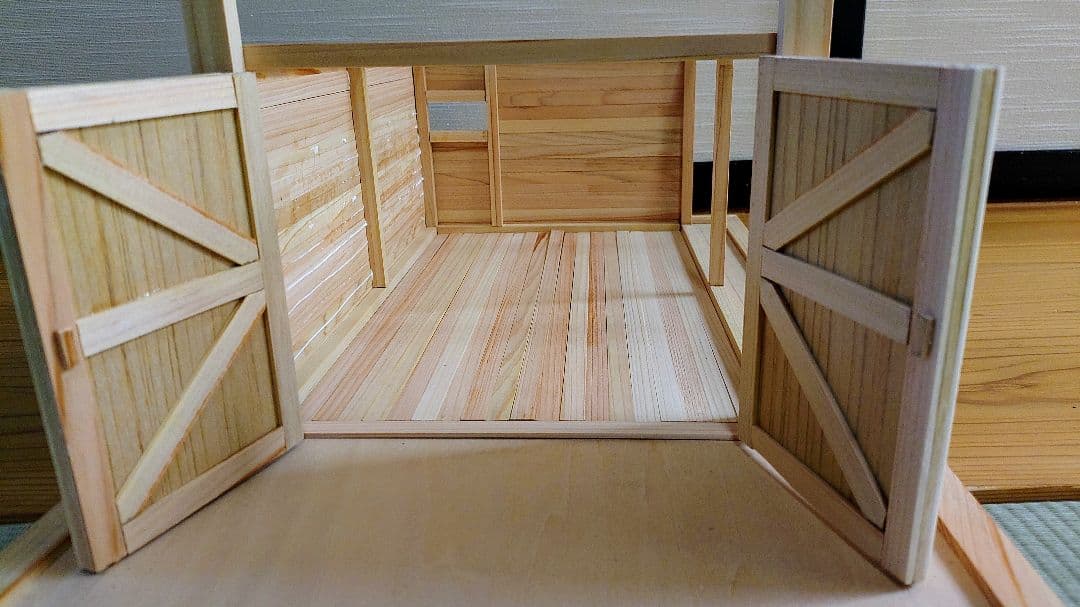 1/18 ジオラマ ミニカー ガレージ 車庫 納屋 ドールハウス 即購入禁止