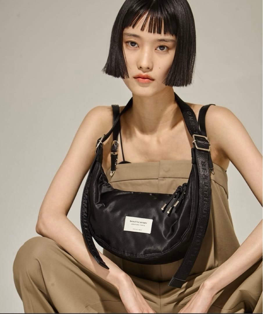 naaa⭐︎美品beautiful people ムーンショルダーバッグ beautiful people/ビューティフルピープル】《STUDIOUS別注》《新型