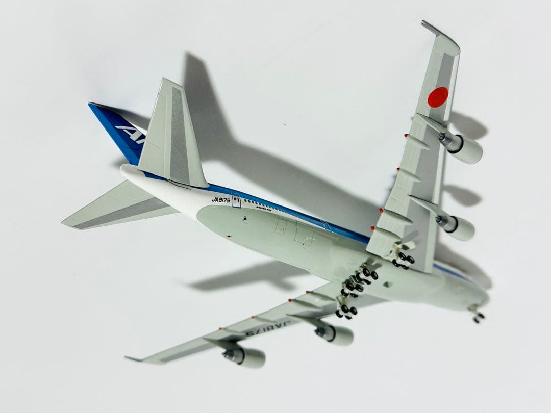 全日空商事 1/400 ANA 747-200B NH40021 - メルカリ