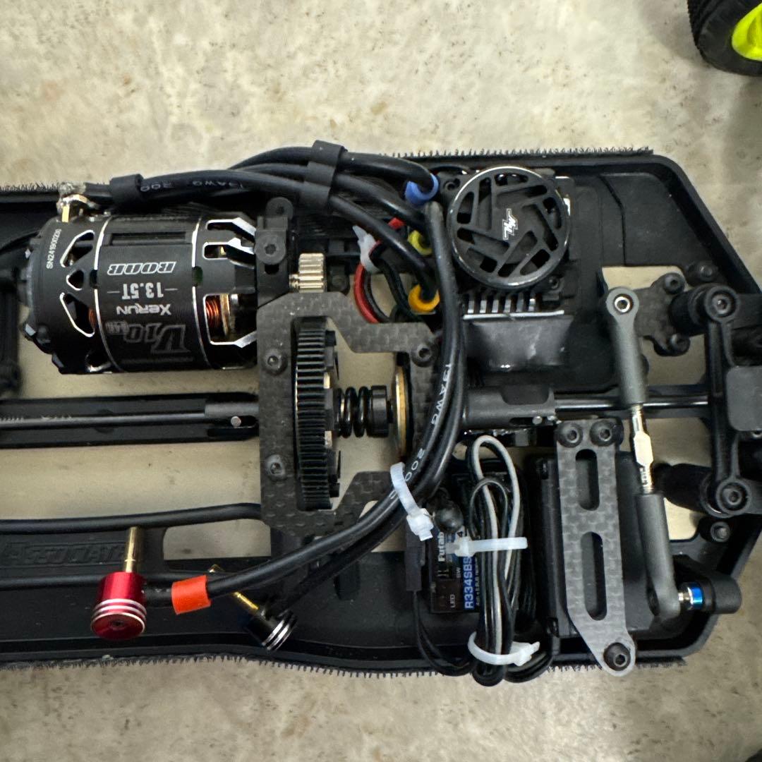 アソシエイテッド RC10 B74.2 CE (組立メカ搭載済み) - メルカリ