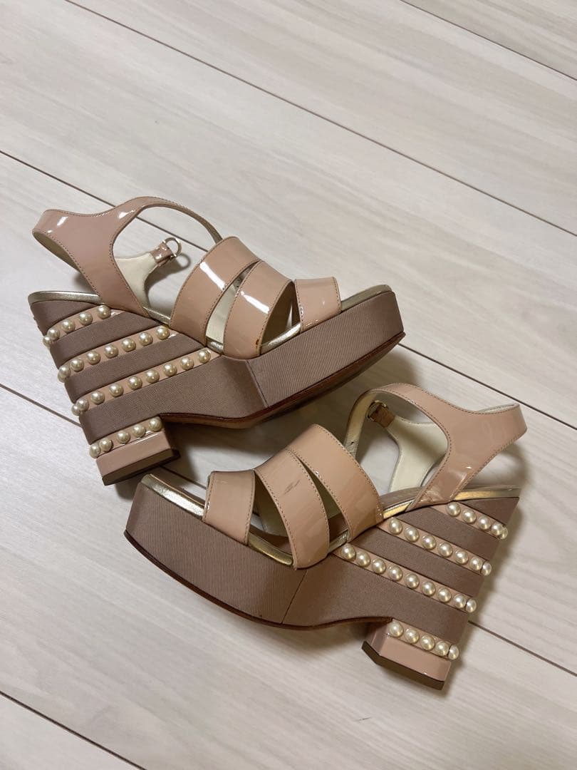 シャネル パール プラットフォーム ウェッジサンダル ヌードベージュ-ピンク シャネル パール プラットフォーム ウェッジサンダル ヌードベージュ