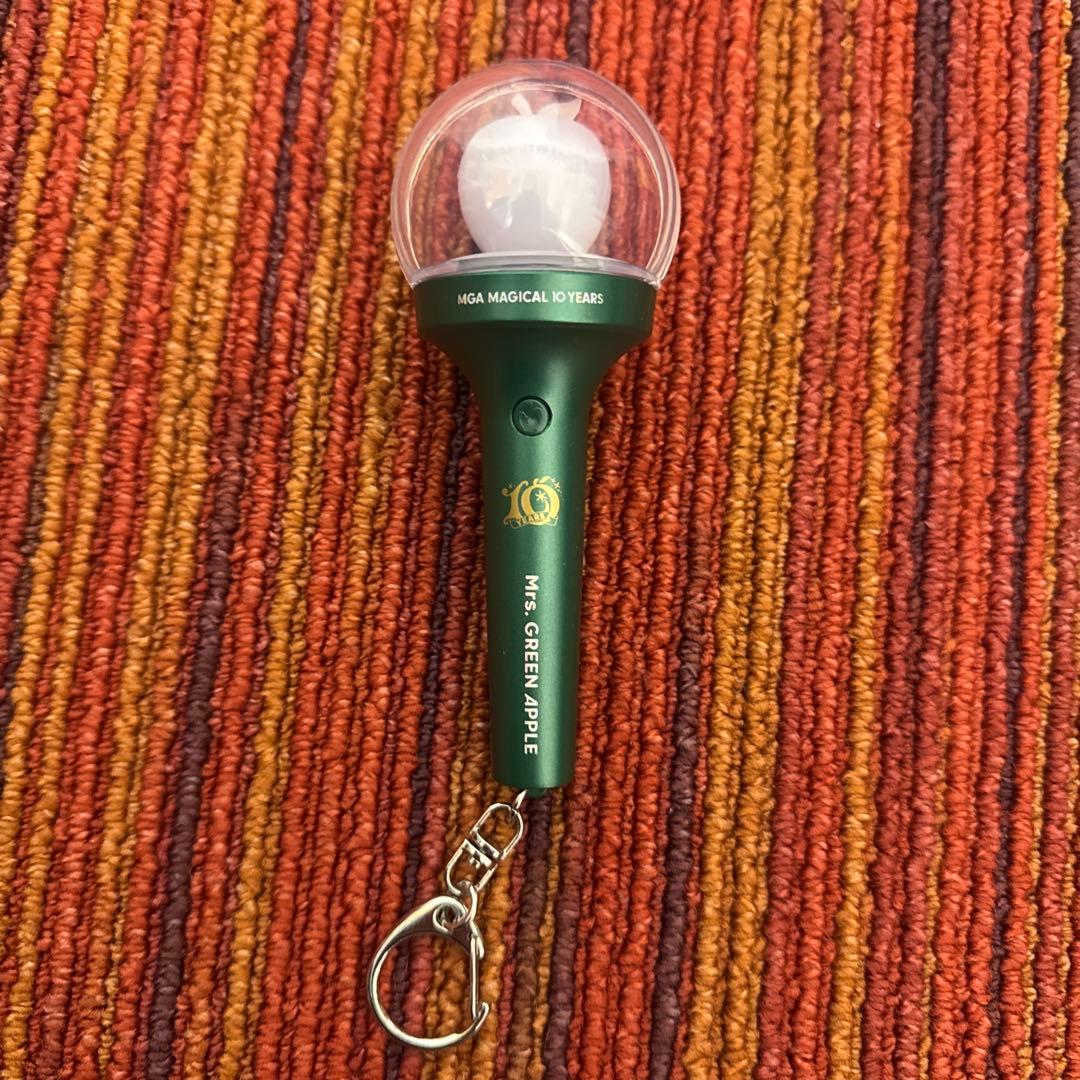 Mr's GREEN APPLE ペンライト キーホルダー - メルカリ