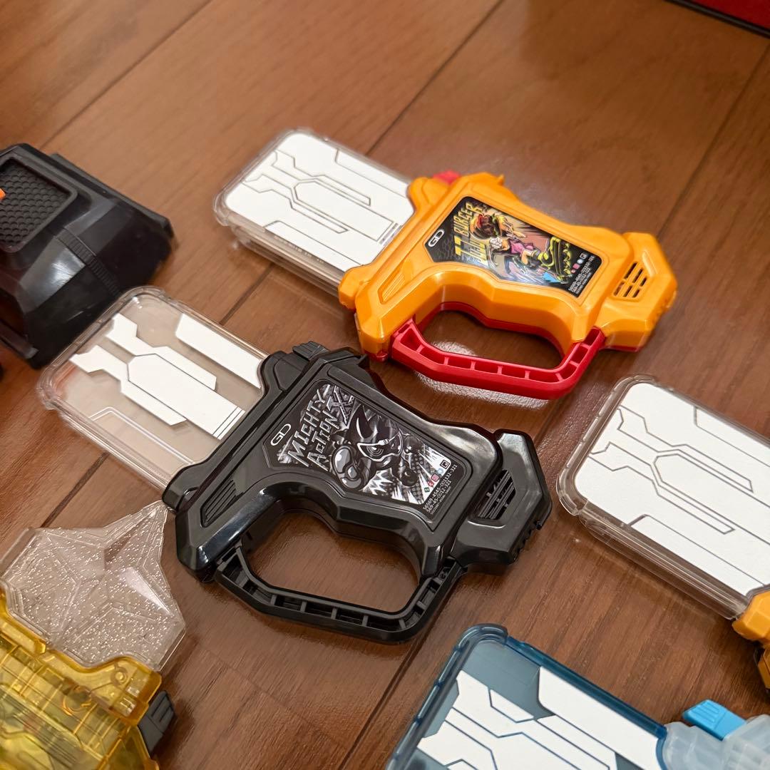 仮面ライダーエグゼイド変身ベルトDXゲーマドライバー ガシャット