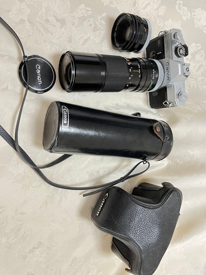 Canon FTbと純正レンズf1.8/50mmとズームf5.6 100-200 大きくて重くて暗い Canon FD 100-200mm F5.6 で : nakajima akira's