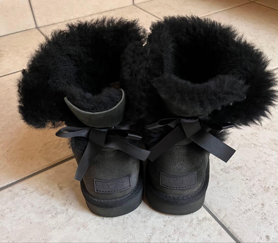 UGG アグ ブラックムートンブーツ スエード