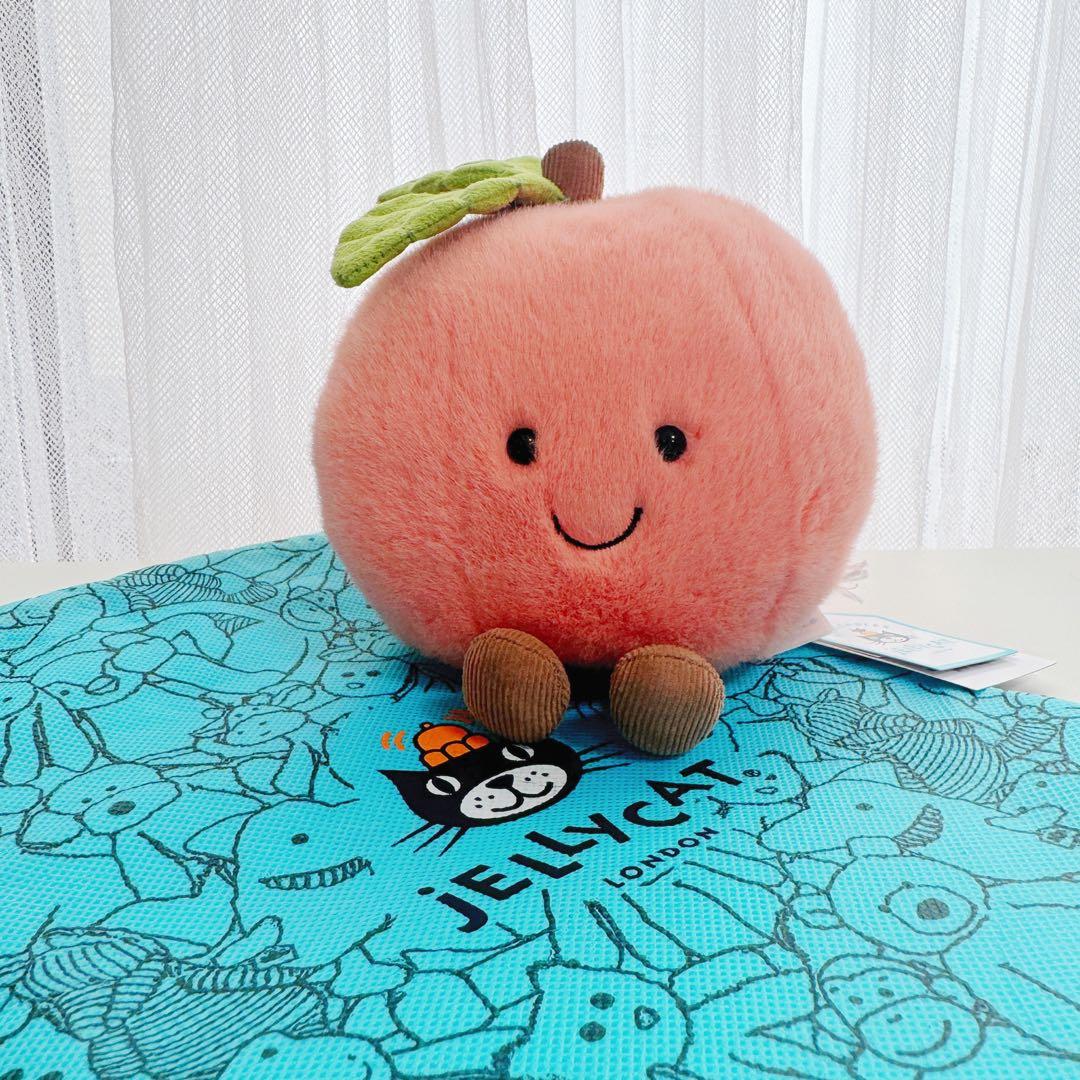 ジェリーキャット ももぬいぐるみJellycat Amuseable Peachの通販はau
