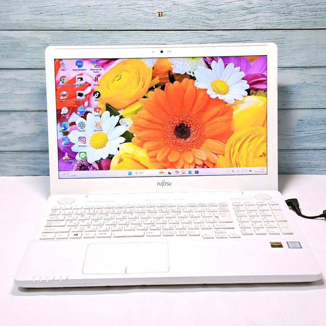 J99 設定済 第7世代i7/SSD 富士通ノートパソコン Windows11 - メルカリ