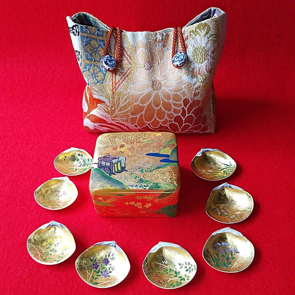 Toshi　純金泊　京洛の秋 貝桶と貝合わせ ミニチュア 貝合わせ 貝桶(六角刺繍入り) 5個入 | 古美術ささき