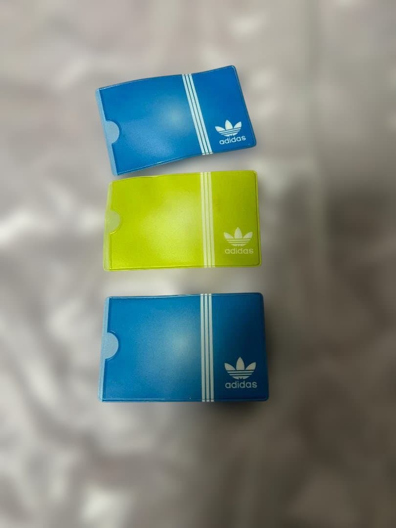 adidas カードケース 3個セット - メルカリ