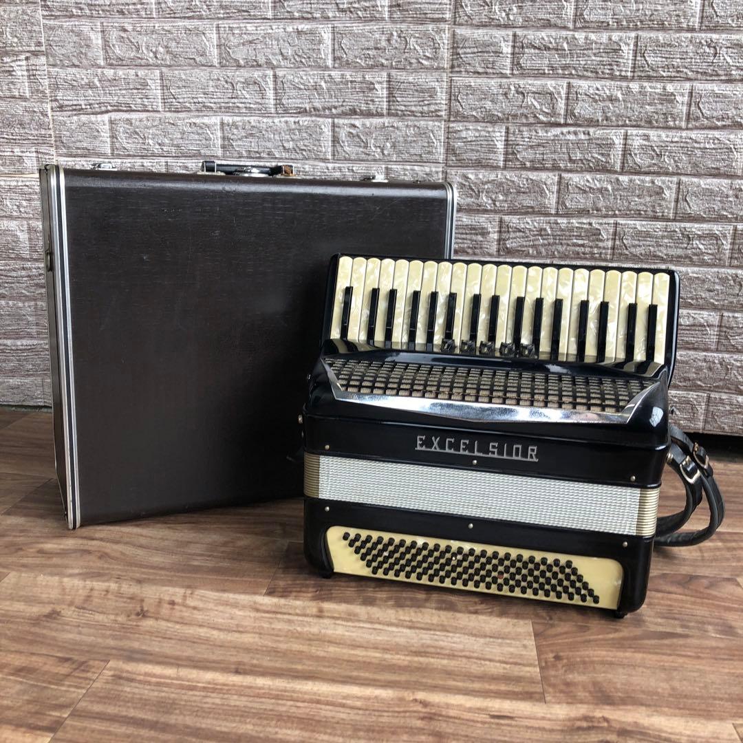 イタリア製 アコーディオン EXCELSIOR MOD.303/S - メルカリ