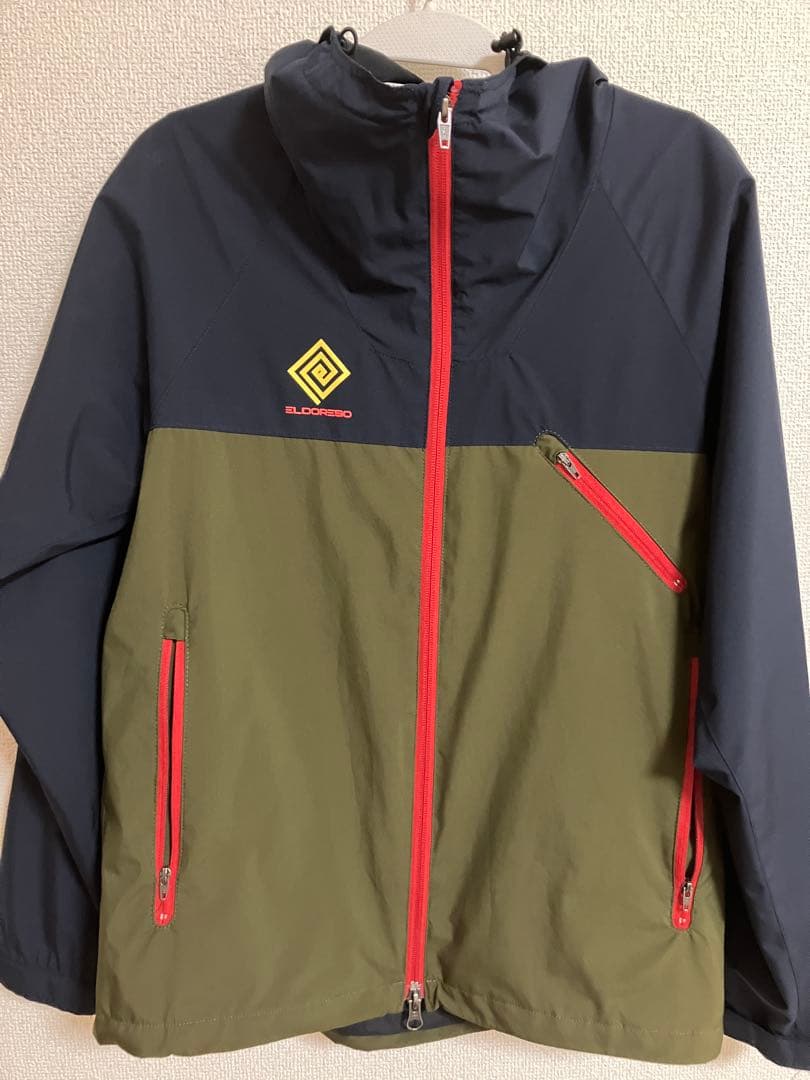 エルドレッソ　 フード付きナイロンジャケット Sサイズ ネイビー/オリーブ ナイロンフード付きジャケット メンズ(M オリーブ): ジャケット