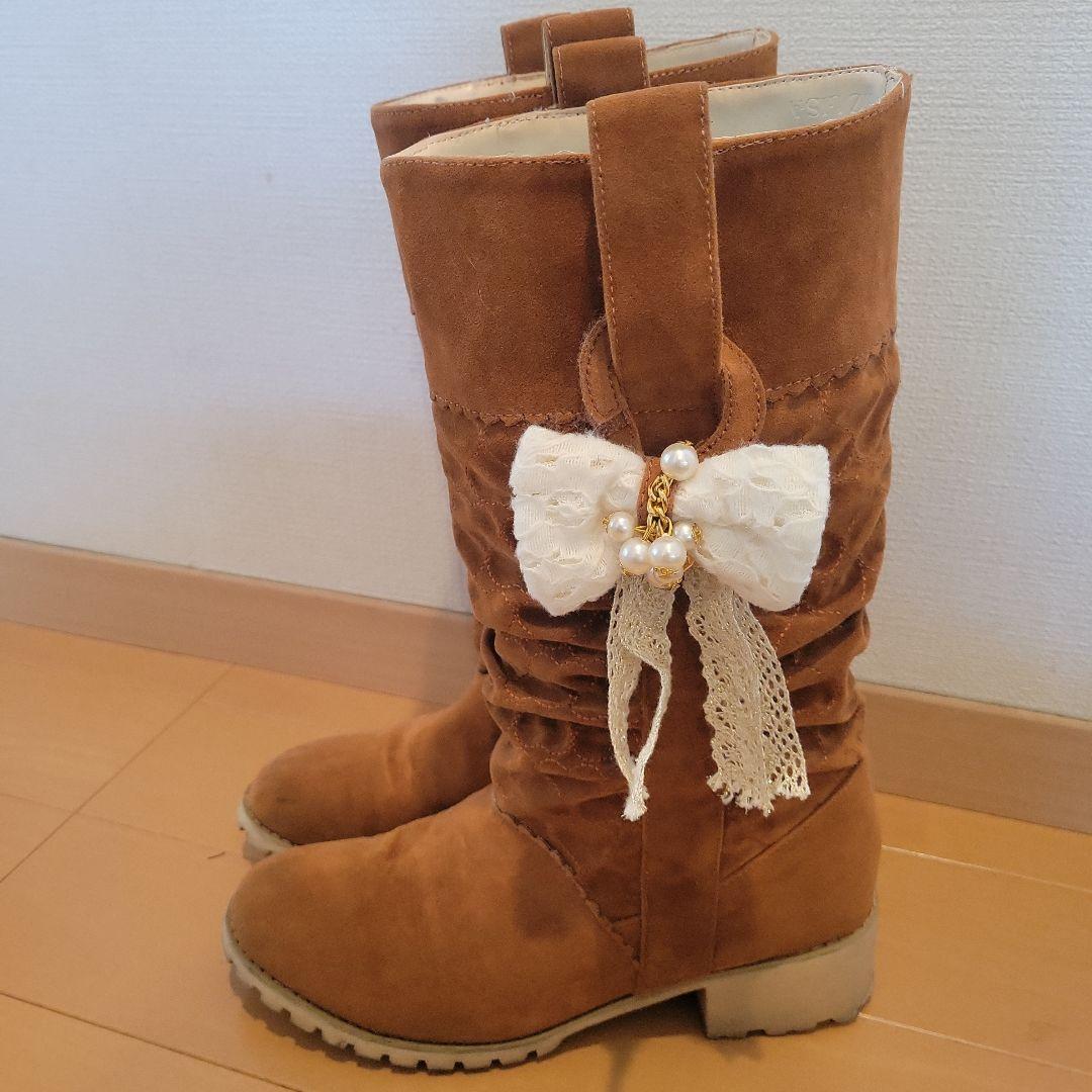 リズリサロングブーツ 週末特価 - メルカリ