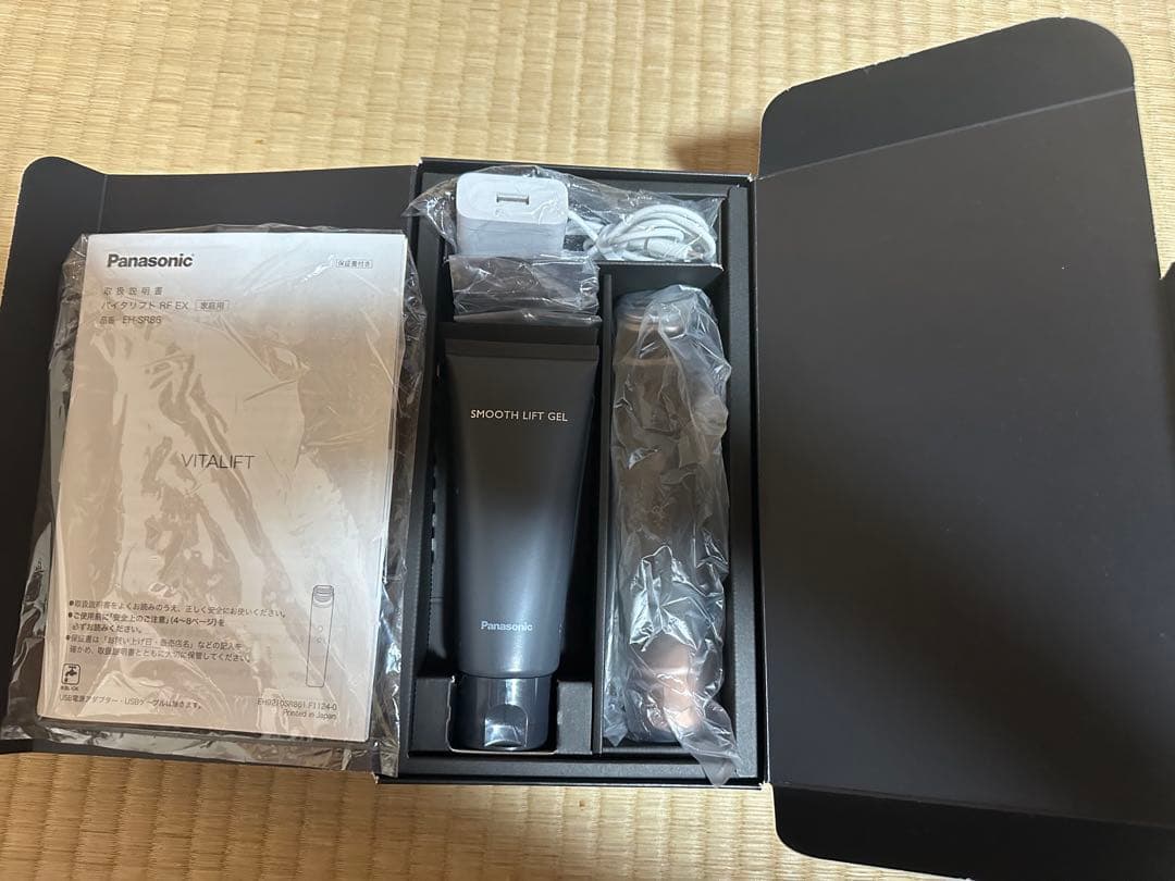Panasonic EH-SR86 EX 美顔器 スムースリフトジェル付き Panasonic リフトケア 美顔器 バイタリフト RF EX EH-SR86｜ kikito