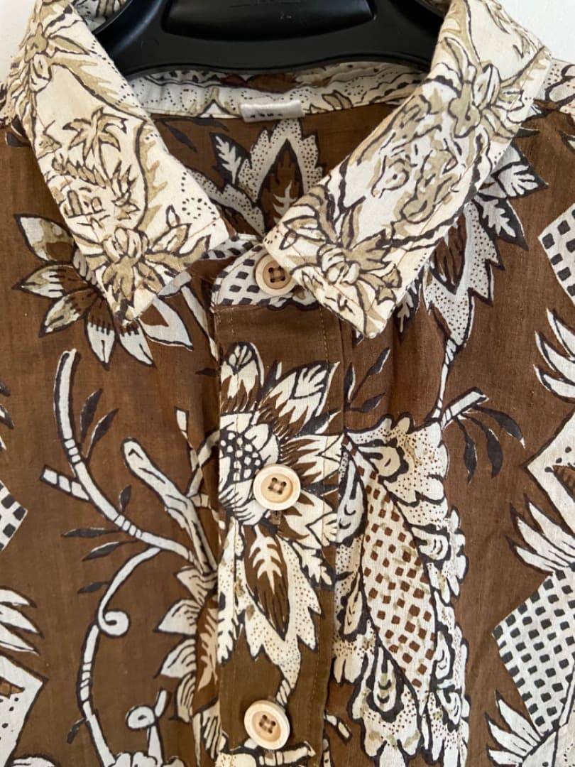 45R 更紗ブロックプリントの908オーシャンちび衿プルシャツ