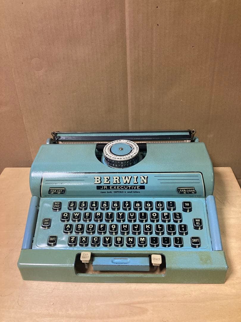 おもちゃのタイプライター 水色　アメリカ　ビンテージ　子ども タイプライター 水色 | 家貨屋 kakaya