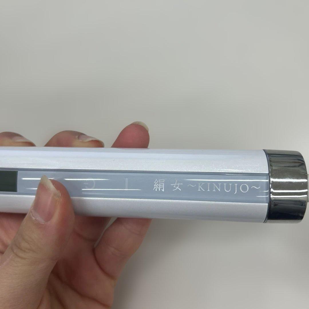 巻女 MAQIO ホワイトカールアイロン 32mm - メルカリ