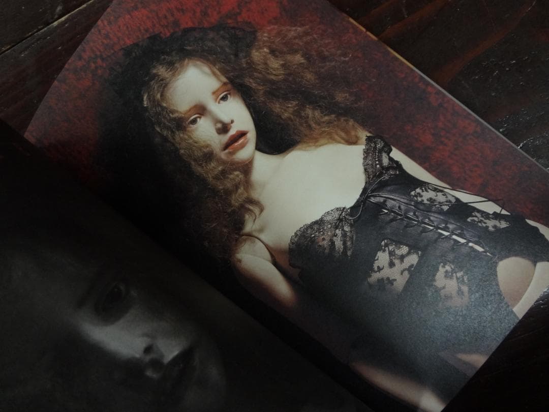 吉田良人形作品集『解体人形(Articulated Doll)』 - メルカリ