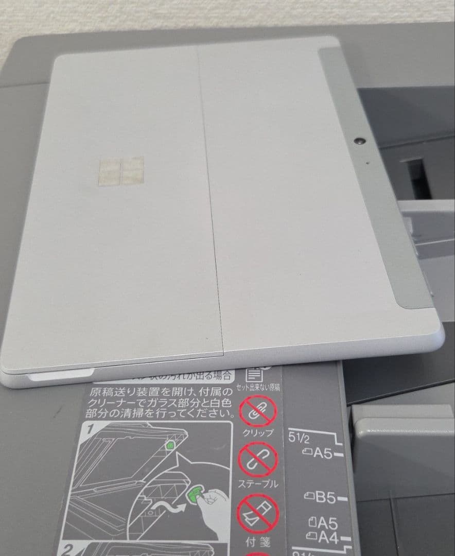 Surface Go2（4GB64GB）本体 windows 11対応モデル