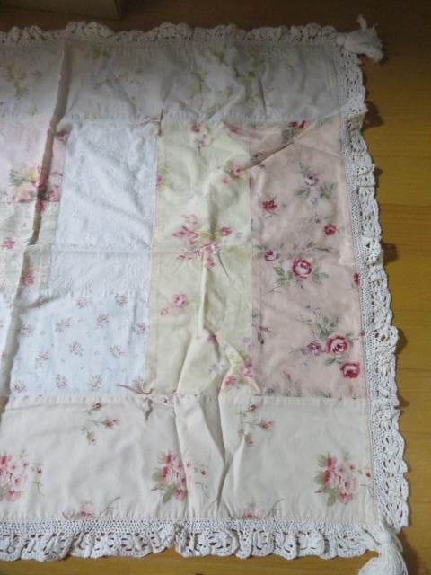 タイムセール7月26日値下 イマン パッチワーク キルト ふさ付き