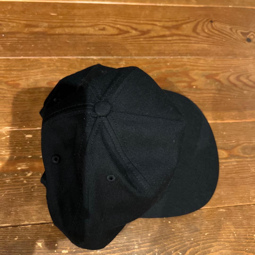 黒のキャップ Nの刺繍 SAFE HOUSE - メルカリ