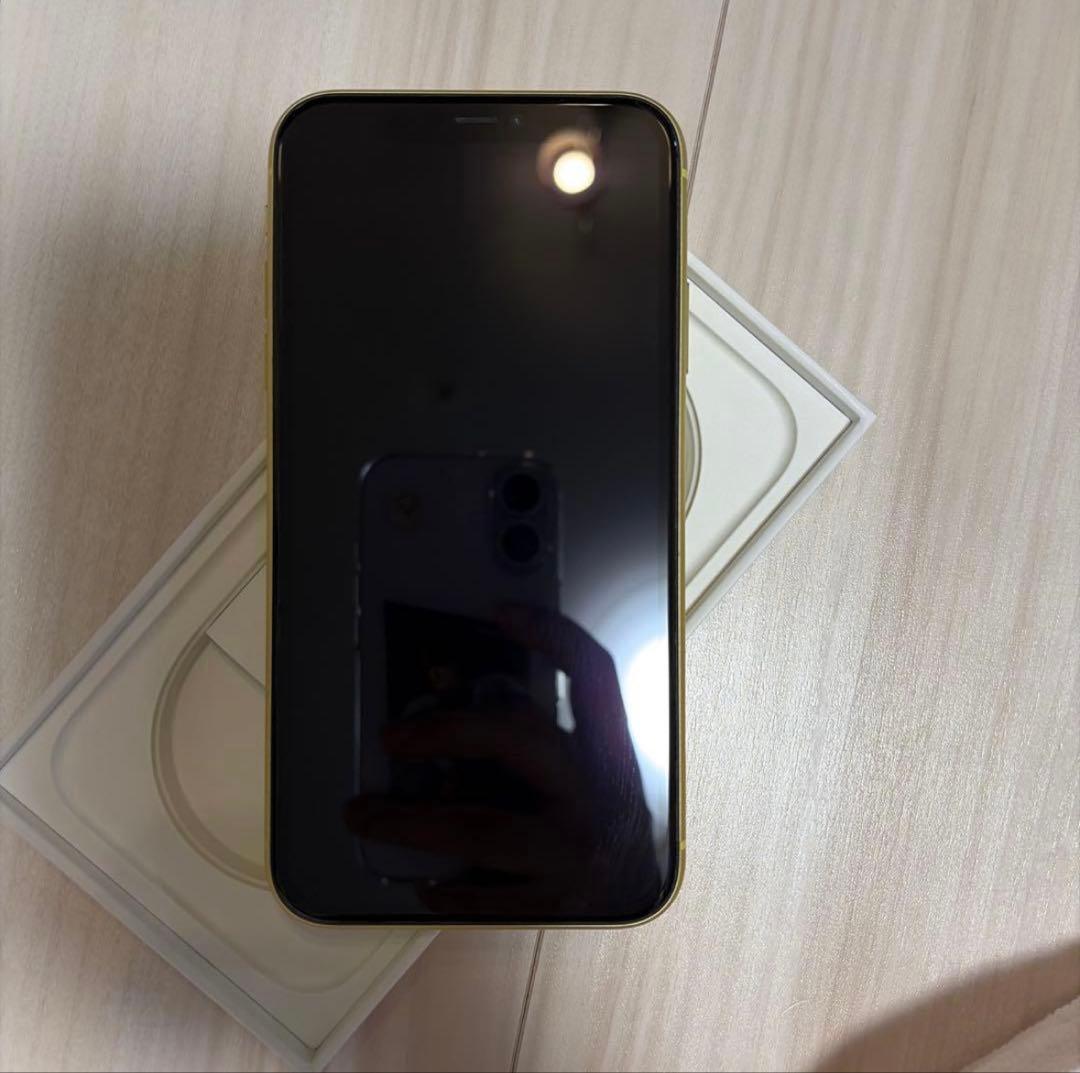 Apple iPhone 11 本体 イエロー 箱無し - メルカリ