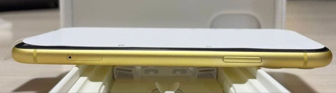 Apple iPhone 11 本体 イエロー 箱無し - メルカリ