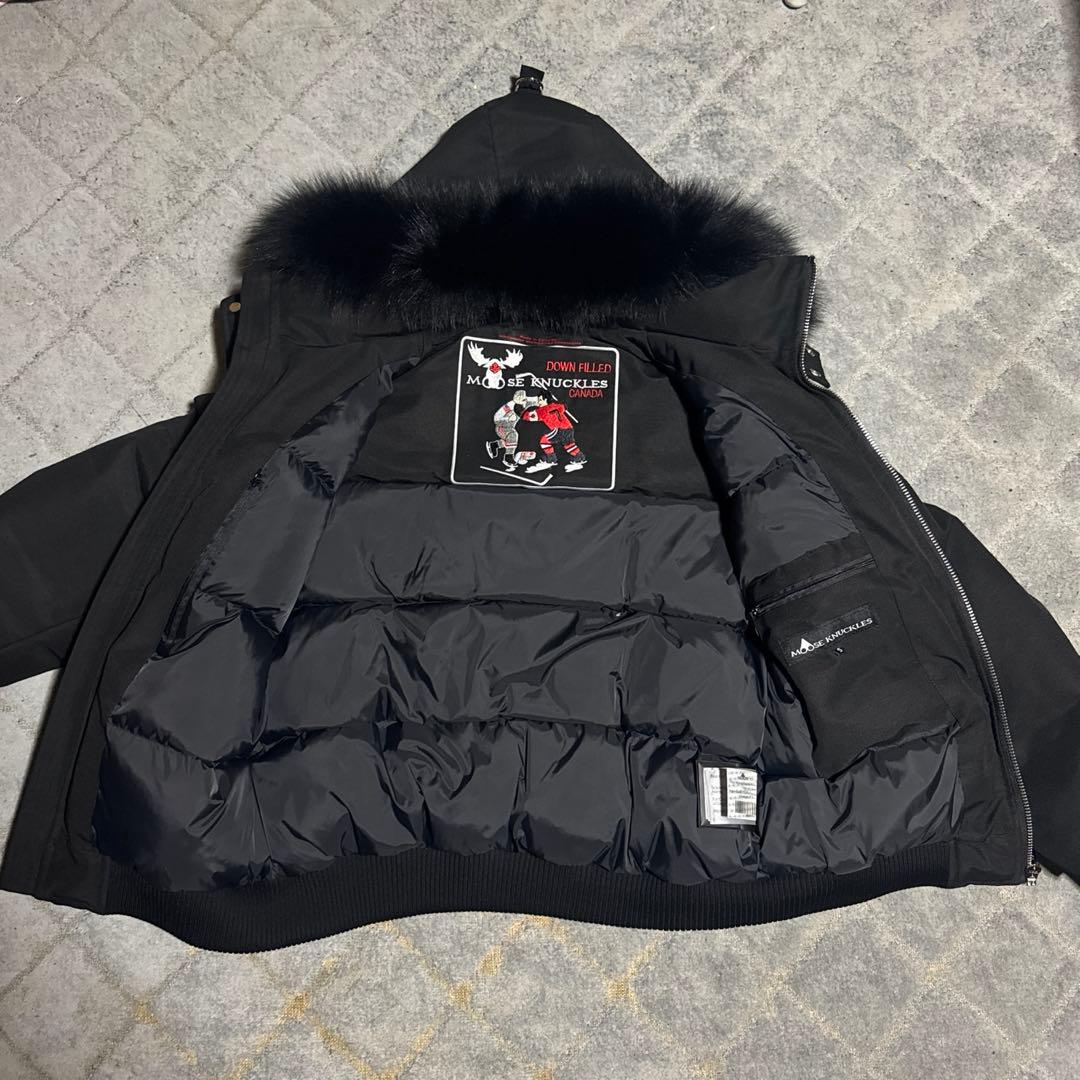 Moose Knuckles ブラックダウンジャケットs - メルカリ