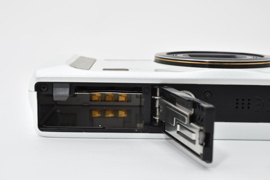 ☆超美品☆ カシオ EXILIM EX-ZR200 #20697 - メルカリ