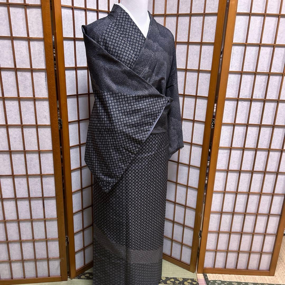 専用ページ　正絹　ガード加工済み　大島紬《小花　雲》