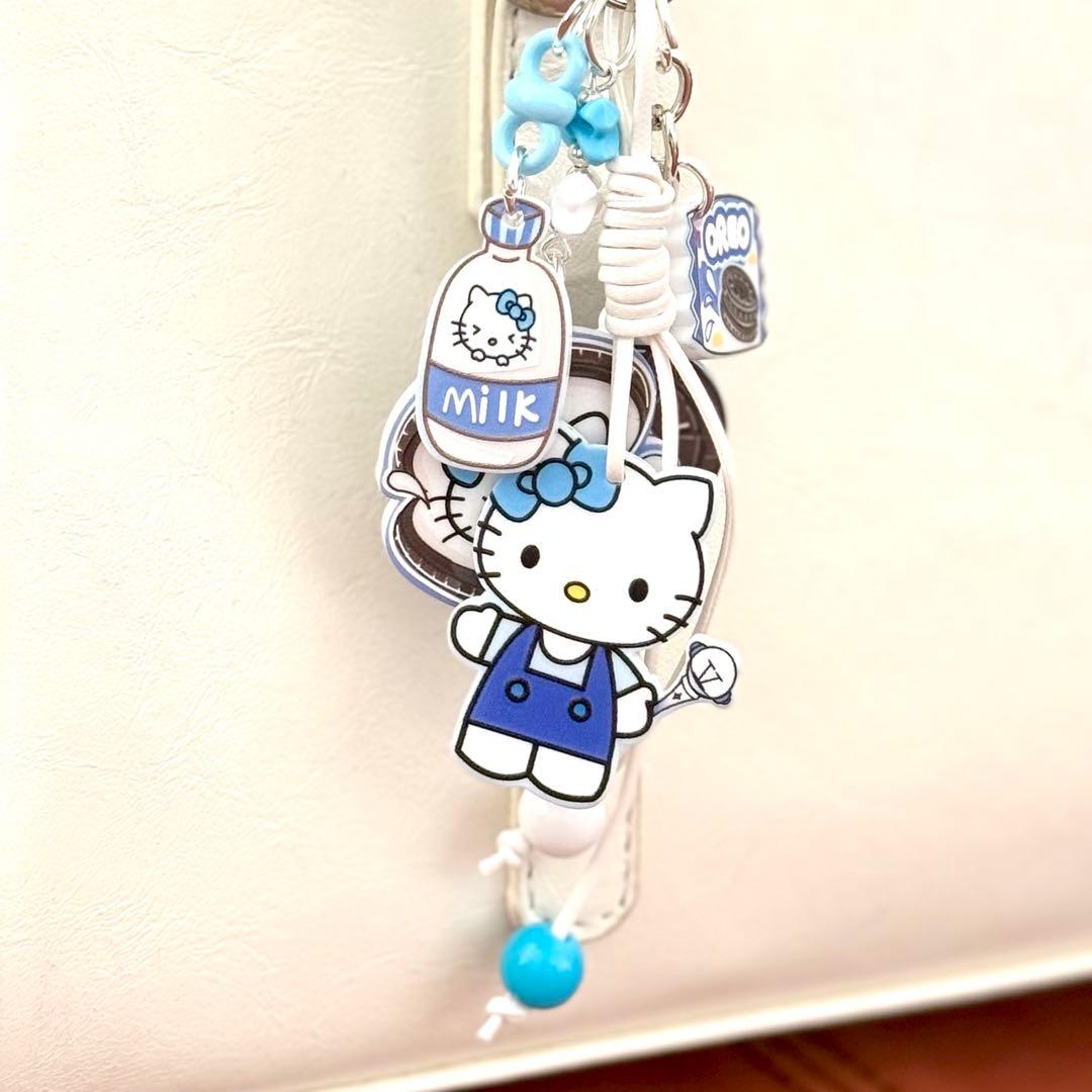 ミルク クッキー じゃらじゃらキーホルダー - メルカリ