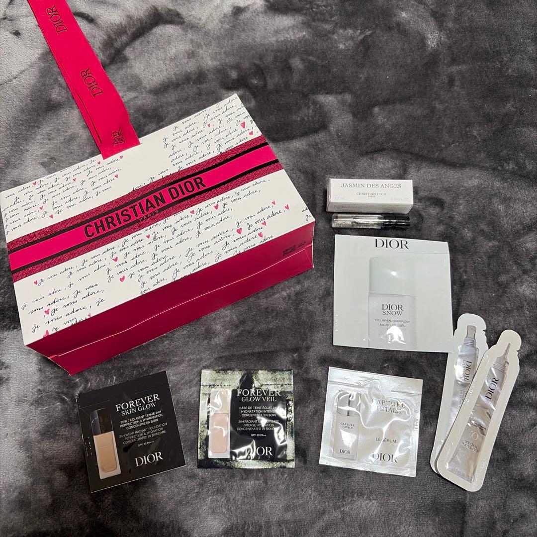 Dior 2026バレンタイン限定ショッパー 未使用品 おまけ付き - メルカリ