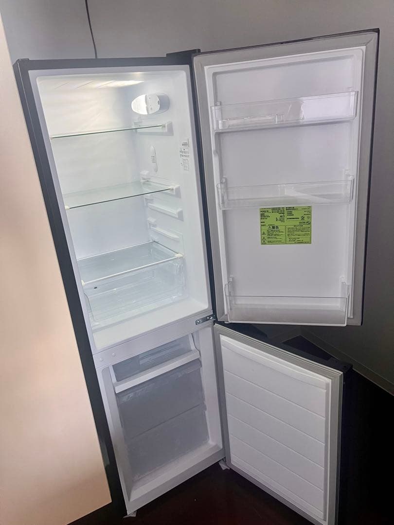 2025年製 ブラック冷蔵冷蔵庫comfee 174L 2ドア 右開き - メルカリ