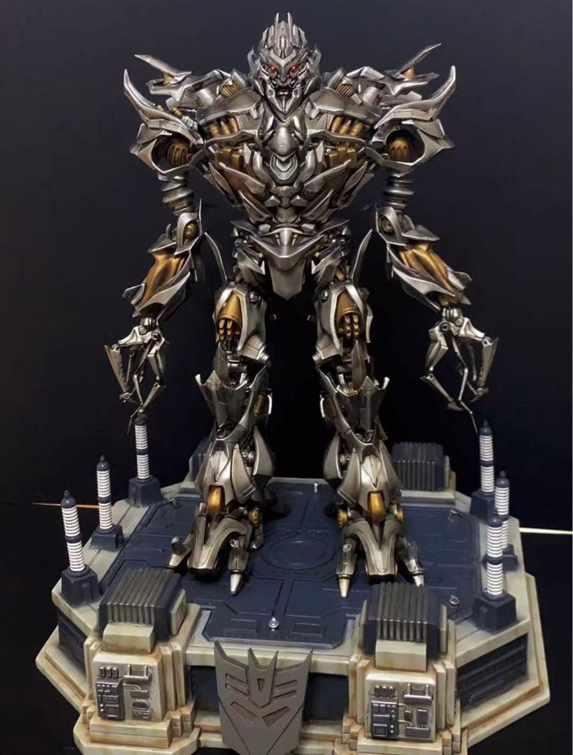 世界トップ】DMK トランスフォーマー メガトロン GARAGE KIT