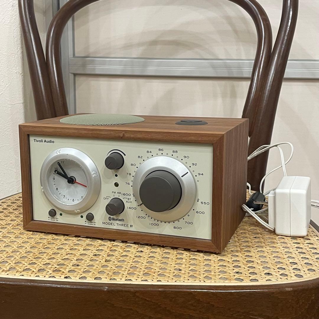 【値下げ】Tivoli Audio MODEL THREE BT Tivoli Audio Model Three AM/FM Radio with Alarm Clock and