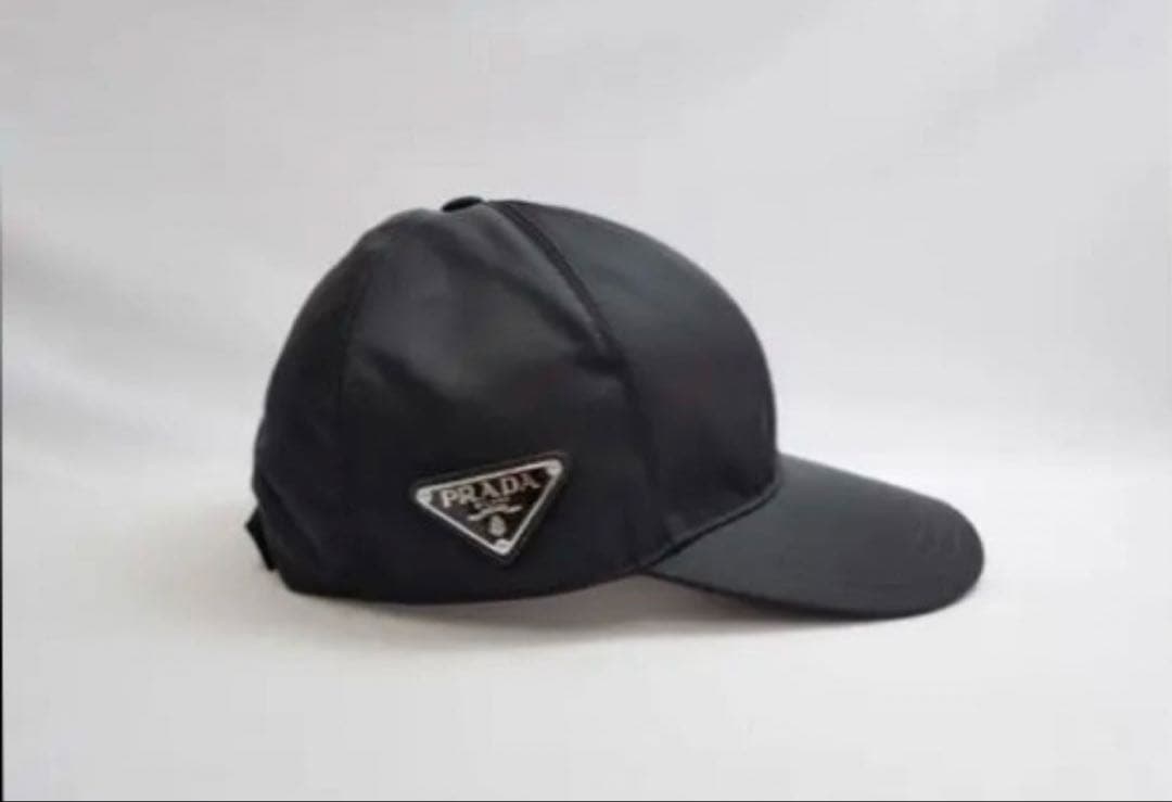 美品】PRADA ナイロンキャップ（Ｍサイズ) 最安値挑戦中☆PRADA プラダ ナイロン キャップ☆送関込☆大人気