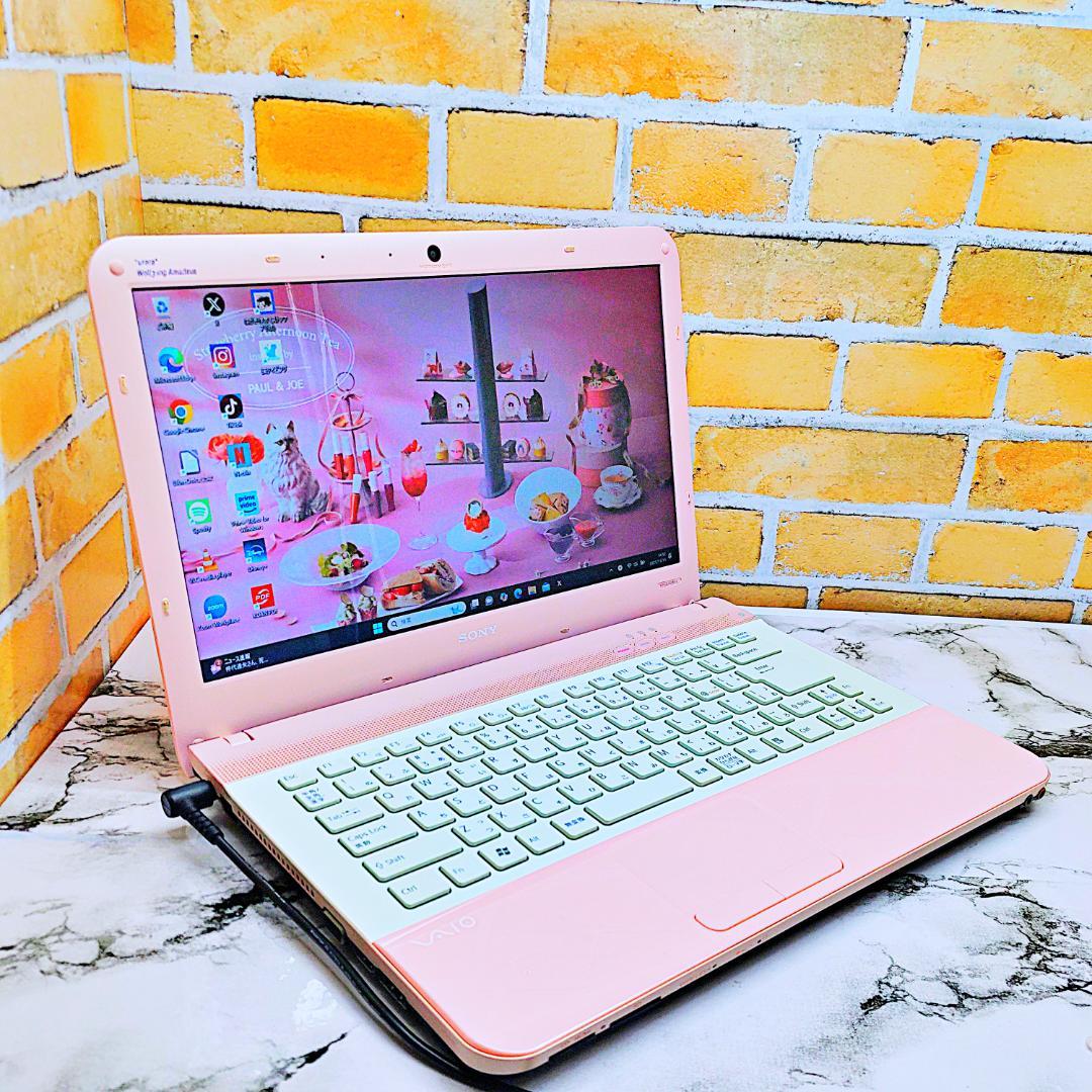 レアなミルキーピンク❤️爆速SSD✨面倒な初期設定済み☘️カメラ付