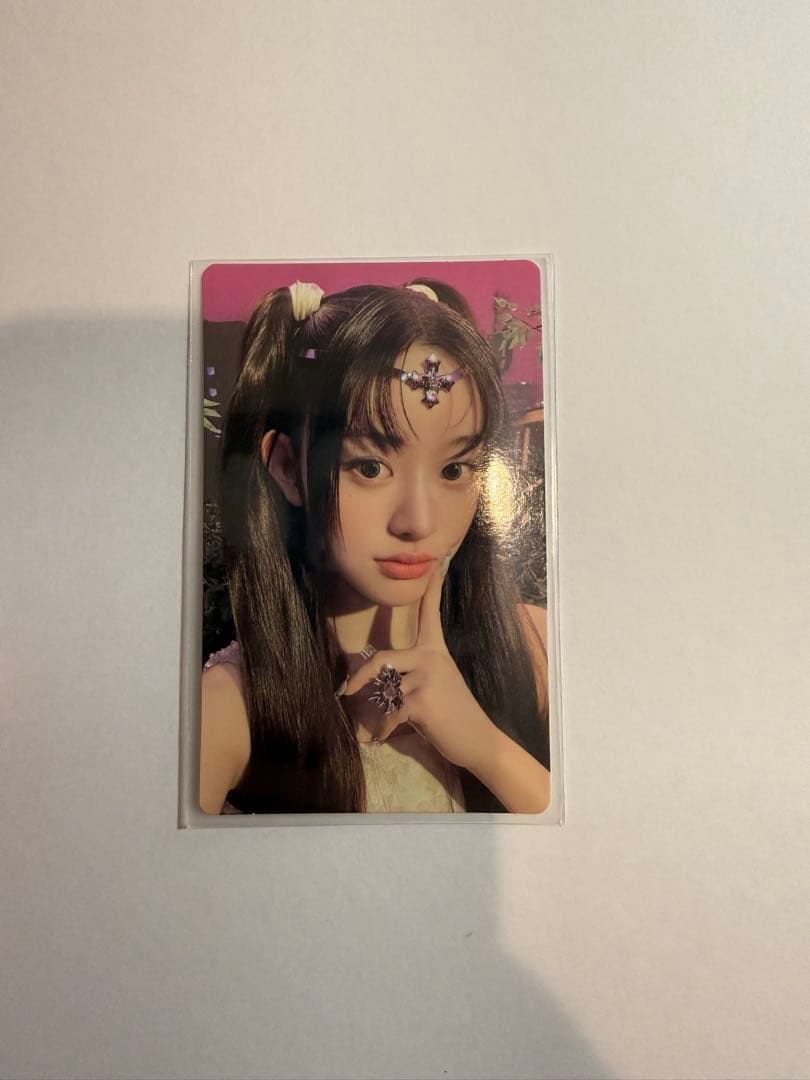 illit ミンジュ bomb トレカ - メルカリ