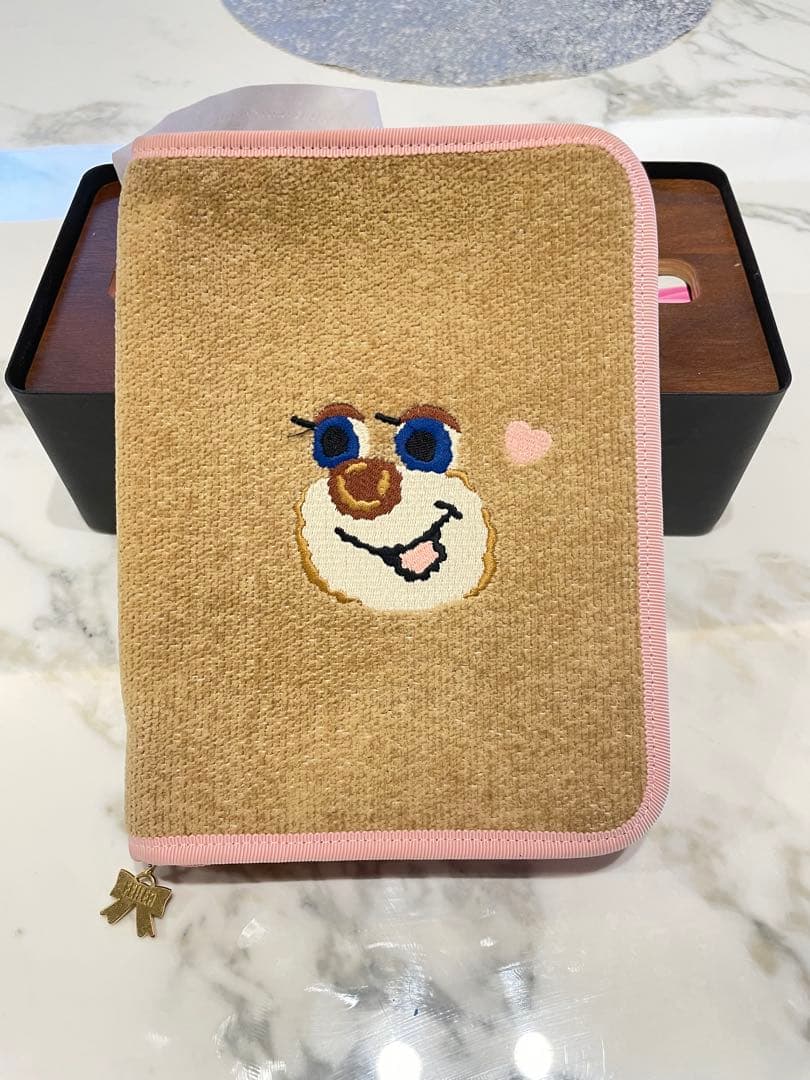 LOVERARY by FEILER 母子手帳ケース フェイラー テディ 母子手帳ケース - メルカリ