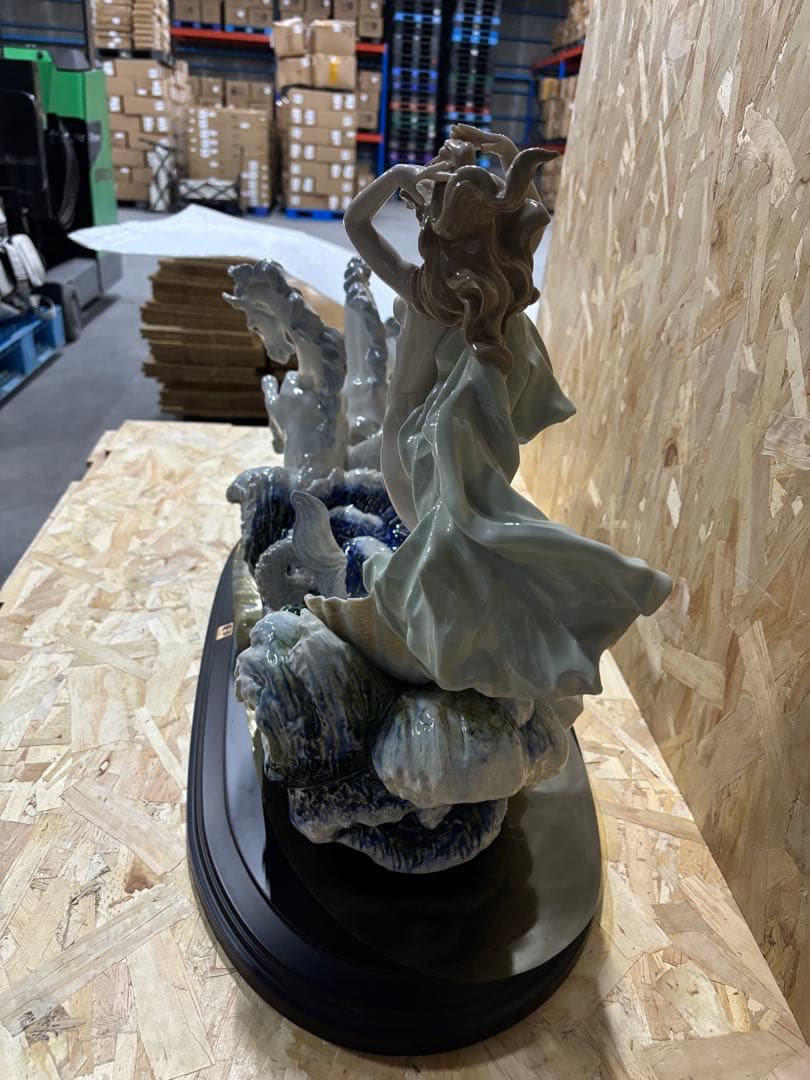 リヤドロ限定1000体ヴィーナスの誕生 The birth of venus - メルカリ