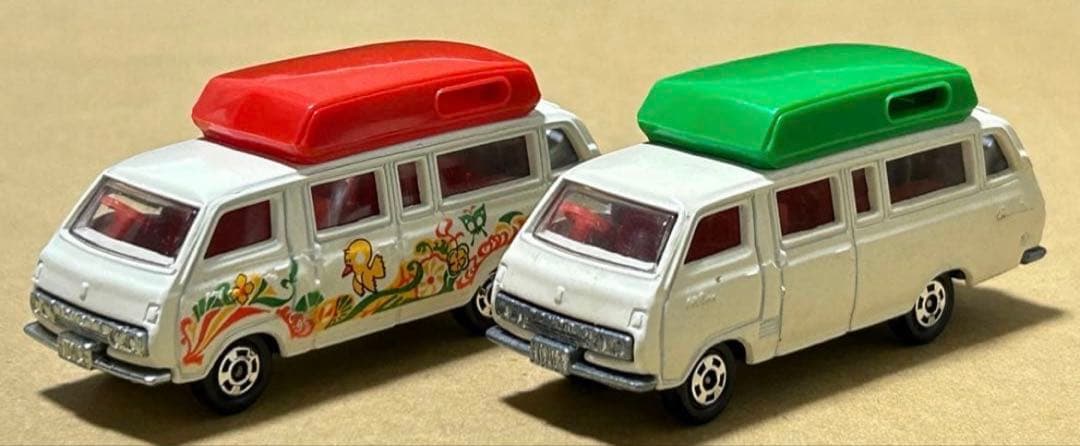 トミカ トヨタ ハイエースコミューター キャンピングカー 2台セット