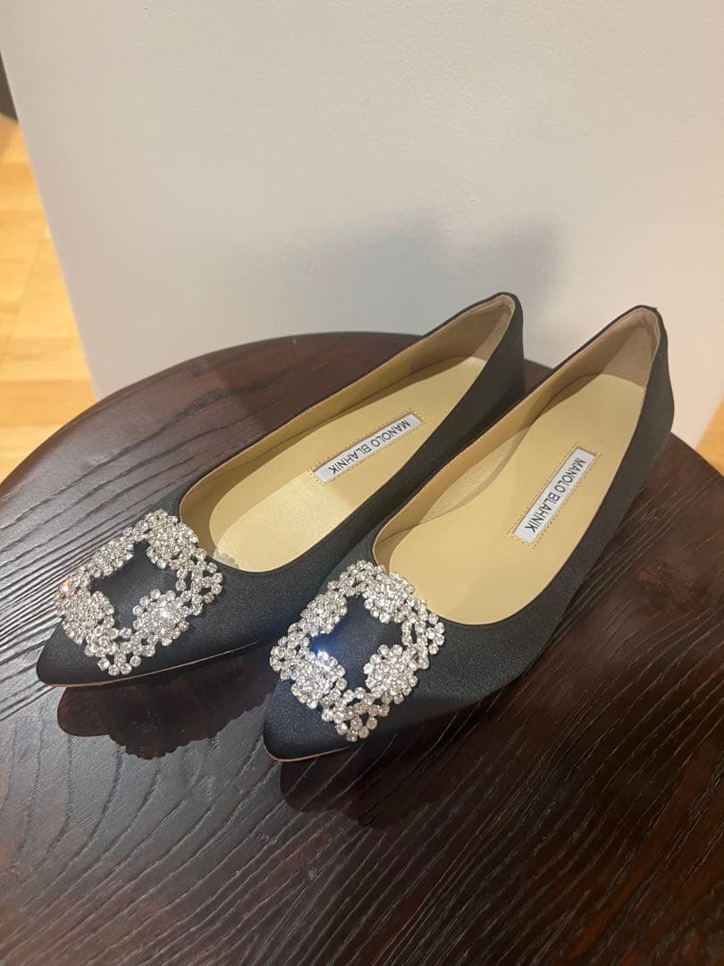 MANOLO BLAHNIK 【新品未使用】フラットシューズ36 MANOLO BLAHNIK マノロブラニク パンプス フラットシューズ HANGISHI