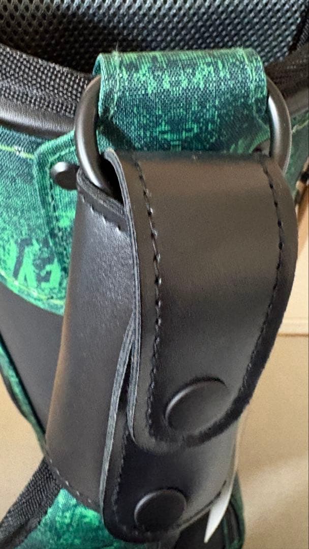 OAKLEY BG GOLF BAG 13.0 73E LASER GREEN - メルカリ