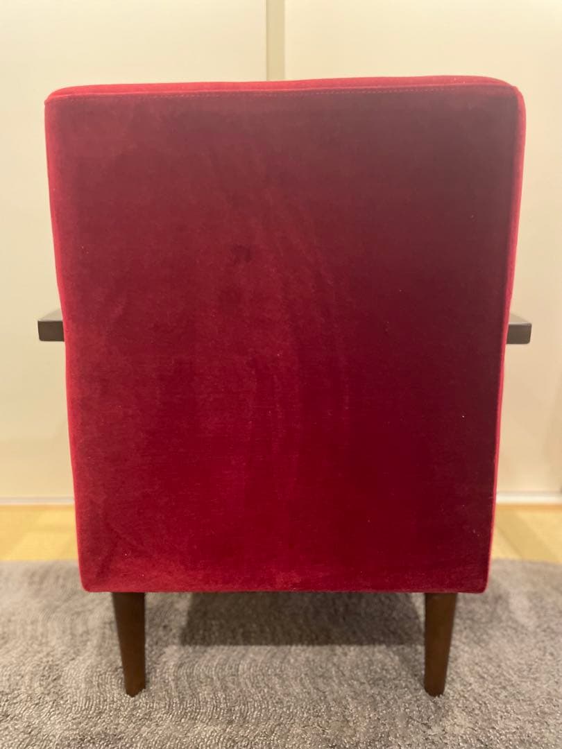 ビーカンパニー 赤 シングルソファ オットマン付き