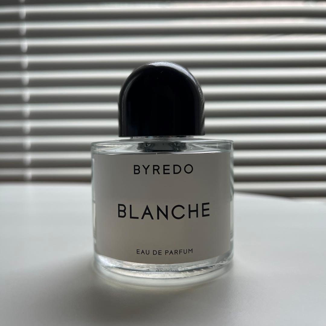 BYREDO】オードパルファン ブランシュ 50ml (箱あり•半分使用) - メルカリ