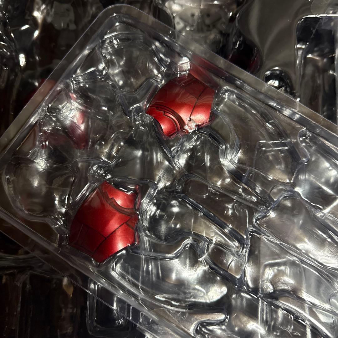 ホットトイズ 1/6 アイアンマン マーク7 スーツアップ版 MMS718 ホット